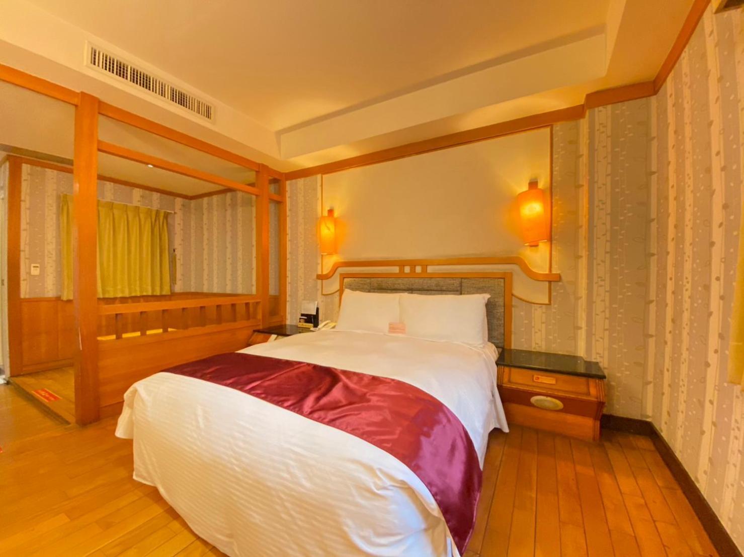 I Live Motel Kaohsiung Exterior photo